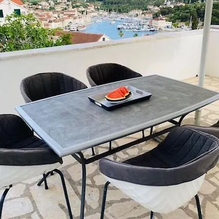 Brazza Guest house 3*